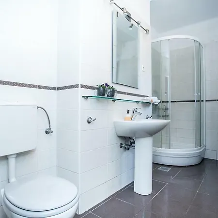 Apartment Nina , Bacvice Split