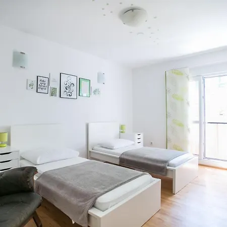 Apartment Nina , Bacvice
